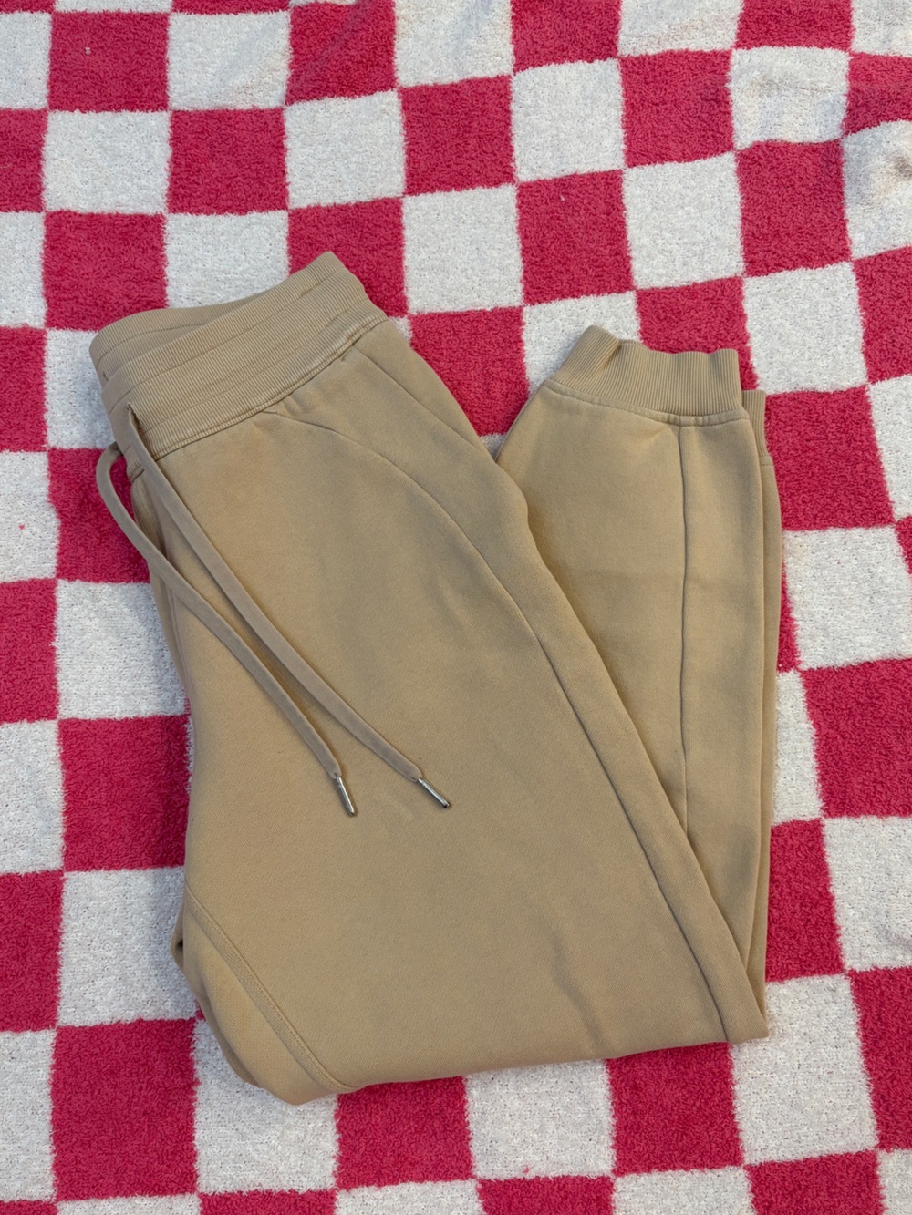 🫧🫧 Lululemon Tan Scuba Joggers 🫧